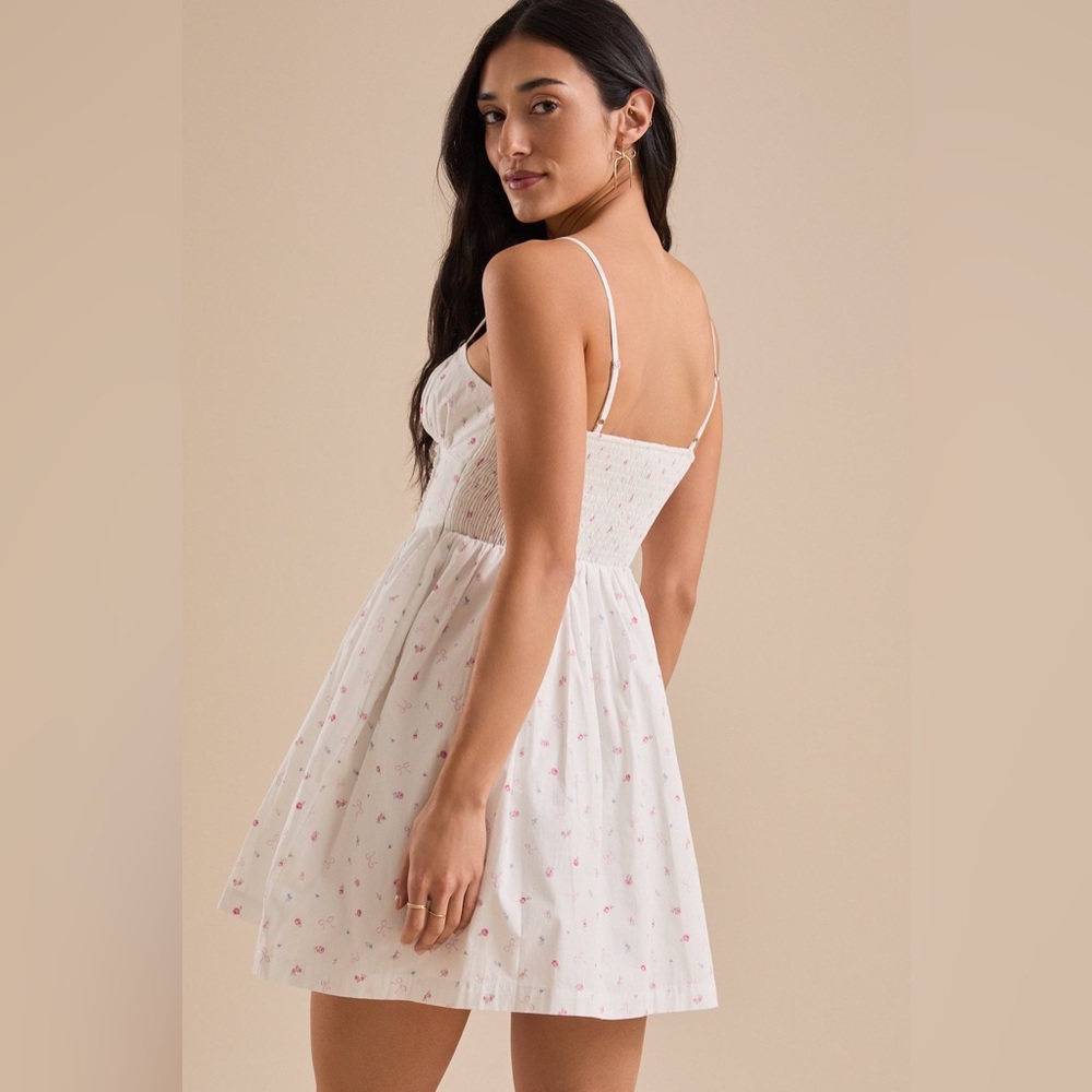 Altar’d State White Cotton Dainty Printed Floral Kaelani Mini Dress, size small - Picture 4 of 8